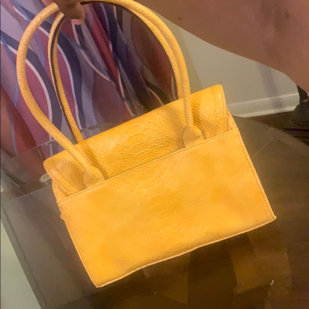 Handbag - Picture 2 of 5